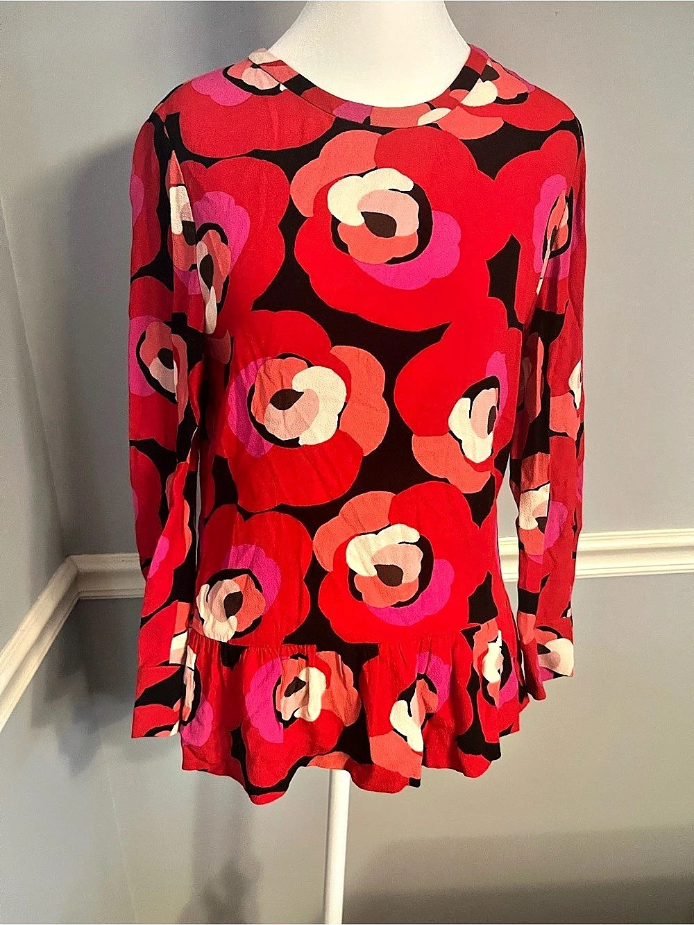 Kate spade NY deco rose peplum top